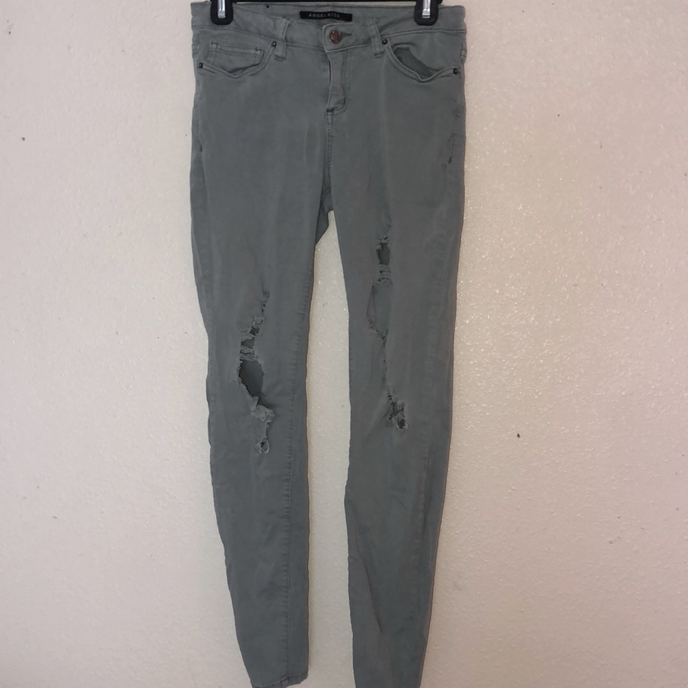Ripped Skinny Jeans
